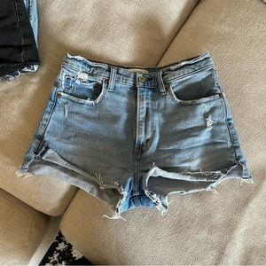 A&F denim shorts! ✨